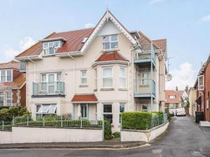 3 Bed in Swanage oc-83794