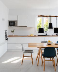 Villa Aura - Beachfront Villa with private pool