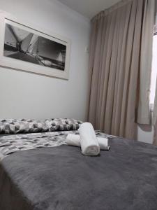 Avenida Atlântica, pé na areia e vista mar!