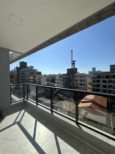 Apto espaçoso Praia de Bombas