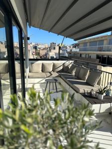 Aura Vista Acropolis view