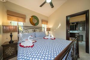 6BR, Jacuzzi, Ocean View, Solar Backup Power