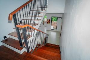 Canggu villa quite cozy with rooftop and studio