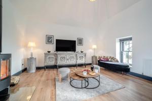 5 Bed in Galston oc-s33451