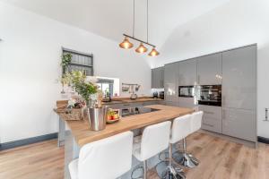 5 Bed in Galston oc-s33451