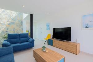 The-Marina-Oasis-Modern-villa-with-BBQ-Jacuzzi-on-Santa-Rosalia-Lake-Resort