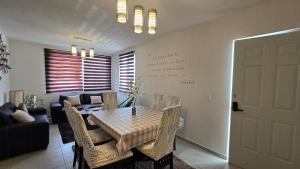 Comfortable apartment 2 bedrooms plus flex room and pool