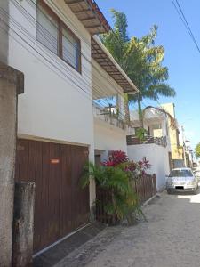 Quarto Duplo com Ar e Banheiro Privativo a poucos metros do mar