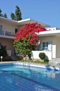 Cormoranos Apartments Eco Green - Liridhianá