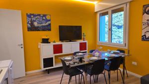 Pop e tranquillità a 15 minuti di tram dal centro - Pedro