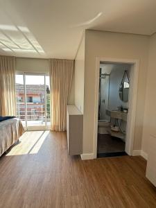 Casa com 3 Suítes, Piscina e tudo novinho