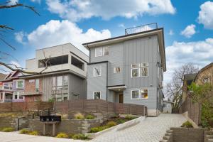 Sleek & Modern Townhome in Prime location
