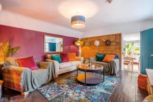 3 Bed in Wotton-under-Edge oc-l33488