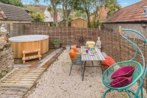 3 Bed in Wotton-under-Edge oc-l33488
