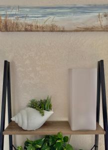 Oceanside 3BR with Private Pool & Boat Lift