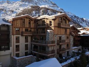 Appartement de luxe 4 pièces 111m² avec terrasse à Val-dIsère - FR-1-694-425