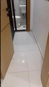 وحده فاخره 3 غرف مع غرفه خادمه بحمام خاص