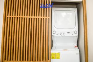 202 Torre Minerva QueenSize SofaC Terraza Parking