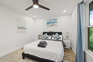 Minutes to Downtown -Fire Pit Pool Table Breakfast