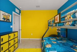 Pool with BBQ - Cozy 5BD Stay Minutes from Disney