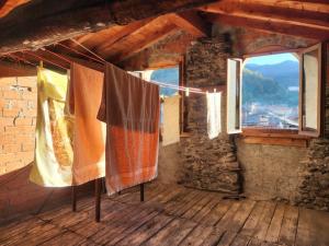 Villa Coccodrilla Varallese