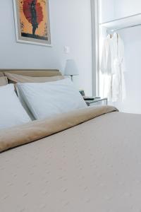 EazyRent Apartments Athens Comfort-Work Stay-Free Parking