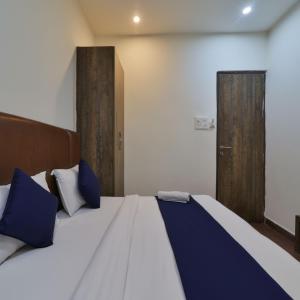 Hotel Janki Vibes With Free Wifi & Parking !!! Most Premium And Best Hotel In Varanasi
