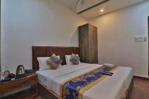 Hotel Janki Vibes With Free Wifi & Parking !!! Most Premium And Best Hotel In Varanasi