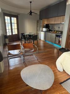 Corner Corrientes apartment