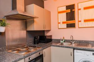 Seaview 3 bedroom Apartment Sleep 8 Guests