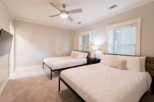 Savannah Residences Private Parking 5BR-4BA SAV 304 & 305