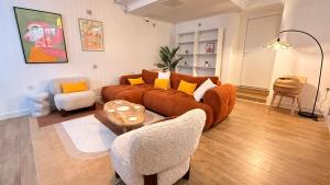 Le Jardin Secret Classé 3 étoiles - 6 pers - Salle de cinéma - Proche de la gare de Blois à 2h de Paris