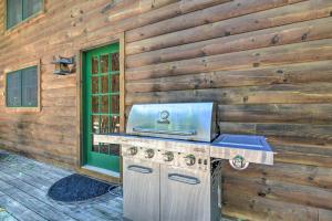 Rustic Lodge with Views, Decks and Game Room