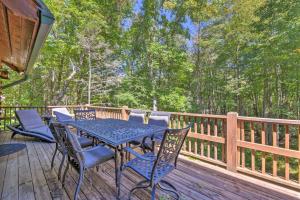 Rustic Lodge with Views, Decks and Game Room