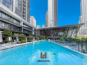 NEXT TO BURJ AND DUBAI MALL 2 BR BEST LOCATION