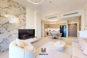 NEXT TO BURJ AND DUBAI MALL 2 BR BEST LOCATION
