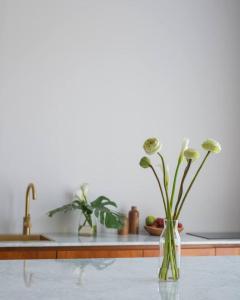 Seseh Townhouse - Elegant 2 BR Amongst Ricefields