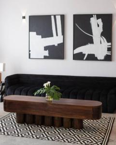 Seseh Townhouse - Elegant 2 BR Amongst Ricefields