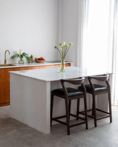 Seseh Townhouse - Elegant 2 BR Amongst Ricefields