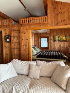 Alm Chalet on Mondsee Mountain, pets welcome!