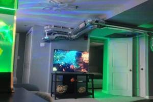 *Oceana* Entire King 3 BR lower level at MicroLux