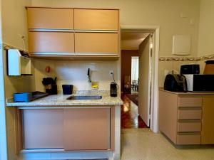 Gorgeous 2 bedroom home one block from beach