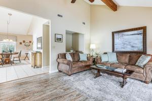 Fire Pit and Boat Dock Lake Chatuge Townhome!