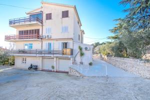 Apartment Orange tree