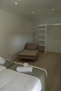 Villa Cactus - Large Private Plot - Heated Pool & BBQ - Luxury Vacation