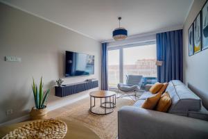 Polanki Aqua SUNRISE - Basen fitness bawialnia