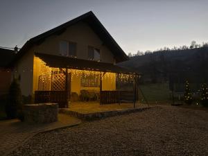 Casa In Curte La Zavate