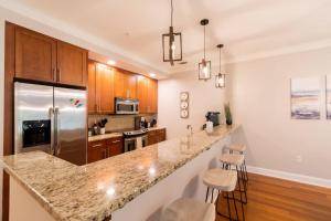 Savannah Residences Private Parking 3BR-2BA SAV-305