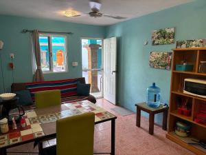 Friendly Chelem Poolside Apartment