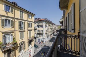 Galliari Casa Tropicana by ROJO